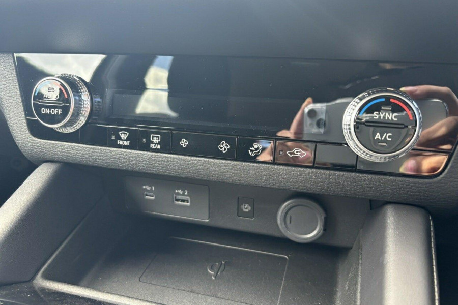 2024 Mitsubishi Outlander ZM LS SUV Image 24