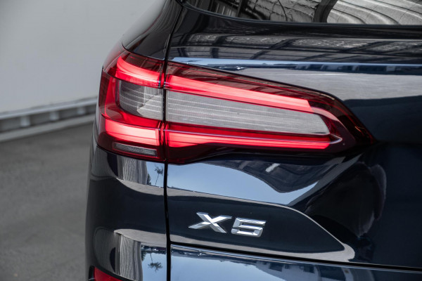 2021 BMW X5 G05 xDrive30d M Sport SUV image 24