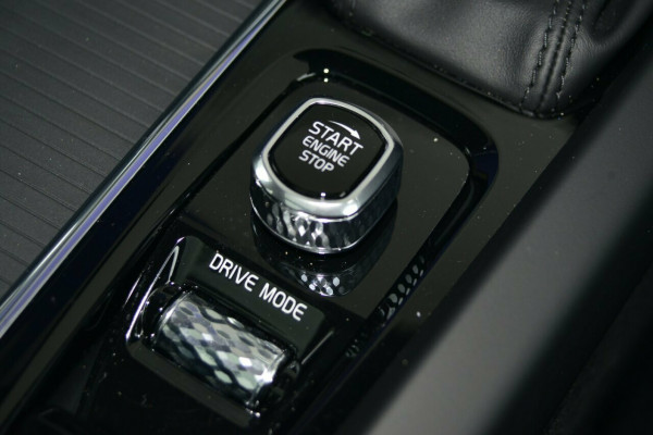 2019 MY20 Volvo XC60 UZ T5 Momentum Suv