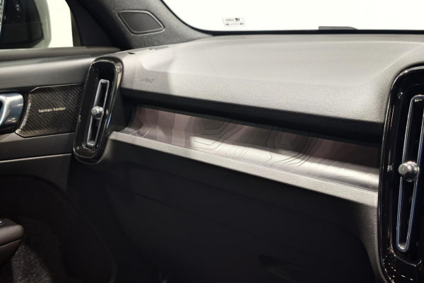 2022 MY23 Volvo C40 XK Recharge Twin SUV Image 18