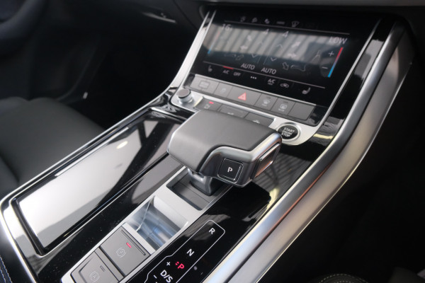 2026 MY25 Audi Q7 4M TDI 210kW S line SUV image 14