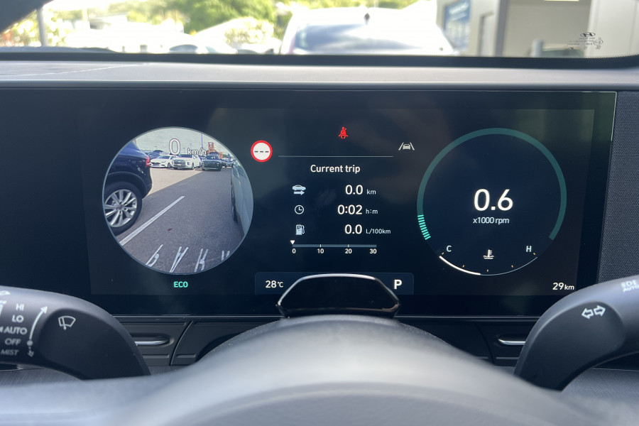 2025 Hyundai KONA SX2.V2 Hybrid Premium SUV Image 12