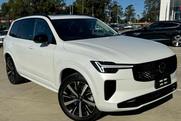 2026 Volvo XC90 L Series Plus T8 Plug-in Hybrid Dark SUV Image 2