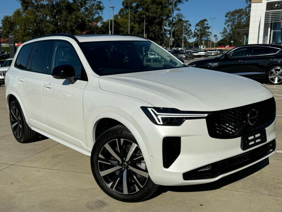 2026 Volvo XC90 L Series Plus T8 Plug-in Hybrid Dark SUV Image 2