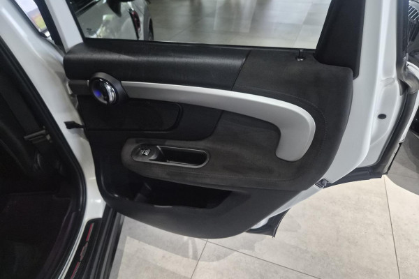 2023 MINI Countryman F60 LCI John Cooper Works MINI Yours SUV