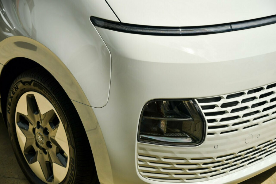 2025 Hyundai Staria US4.V3  People Mover Image 6