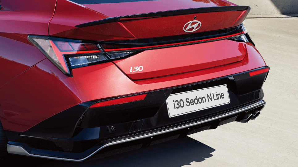 Sporty rear bumper. Image