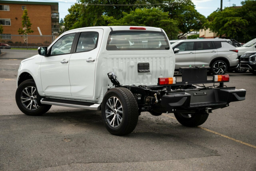 2026 MY25.5 Isuzu D-MAX RG LS-U Cab Chassis Image 2