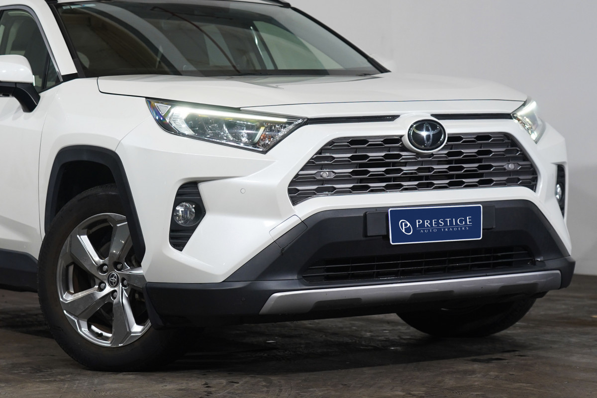 2020 Toyota RAV4 Gxl (2wd) SUV Image 2