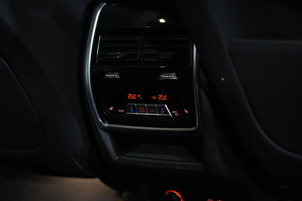 2019 BMW X7 Xdrive30d SUV image 26