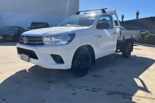 2017 Toyota HiLux GUN123R SR Cab Chassis Image 2