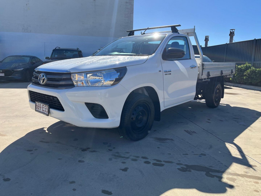 2017 Toyota HiLux GUN123R SR Cab Chassis Image 2