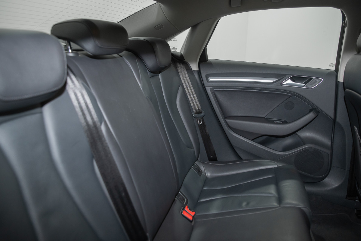 2015 Audi A3 1.8 Tfsi Ambition Quattro Sedan Image 3