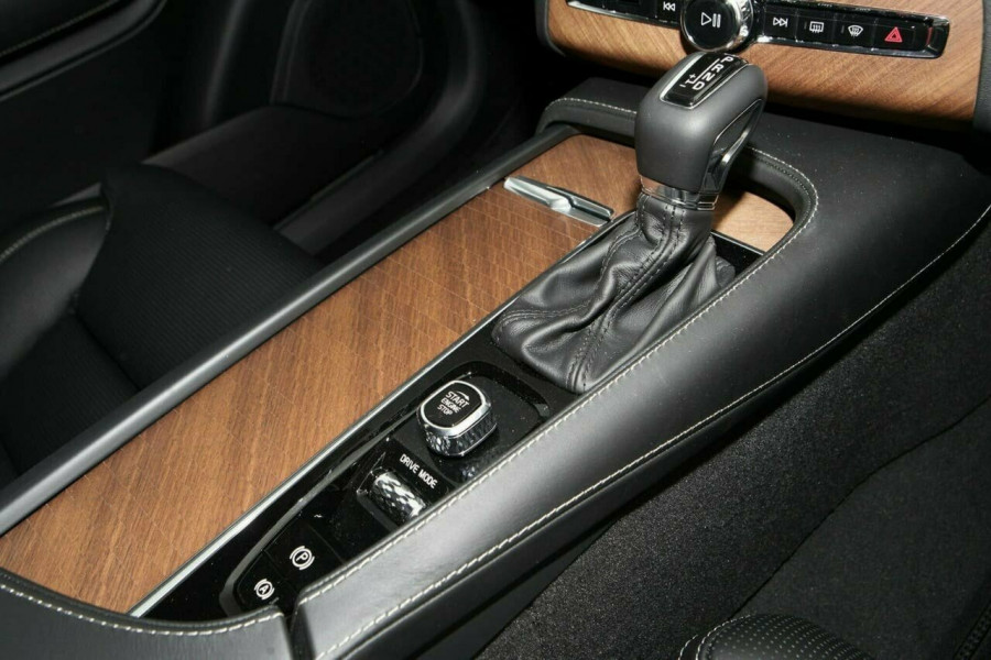 2019 Volvo XC90 L Series D5 Inscription Suv Image 11