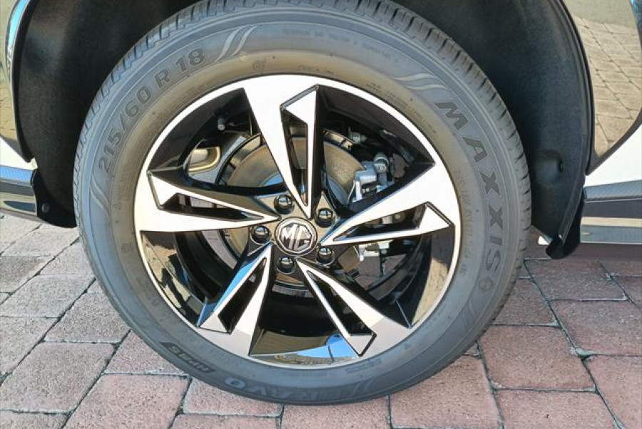 2024 MY24.5 MG HS AS33 Vibe SUV Image 13