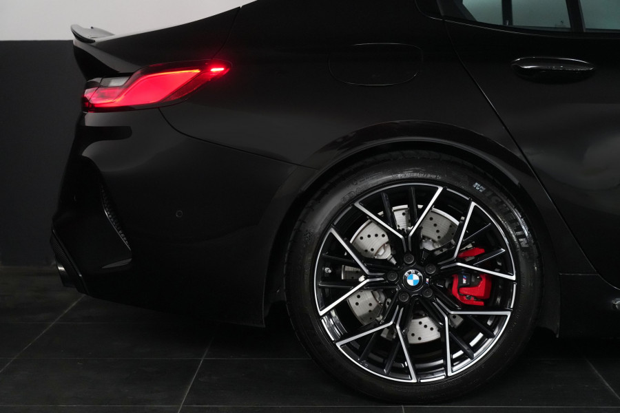 2021 BMW M8 Competition Coupe Image 18