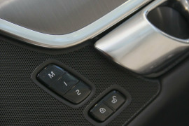 2017 Volvo S90 P Series T5 Momentum Sedan