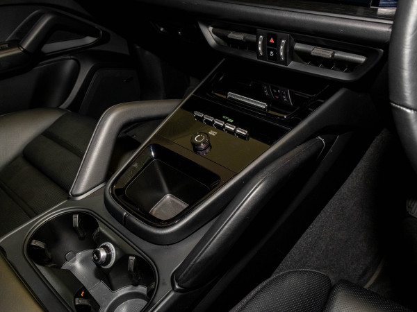 2024 Porsche Cayenne GTS SUV image 22