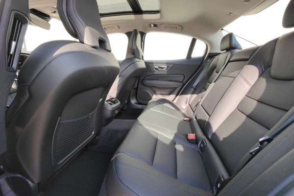 2021 Volvo S60 Z Series T5 Inscription Sedan Image 15