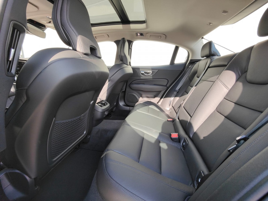 2021 Volvo S60 Z Series T5 Inscription Sedan Image 15