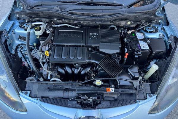 2010 Mazda 2 DE Series 2 Maxx Sedan Image 25