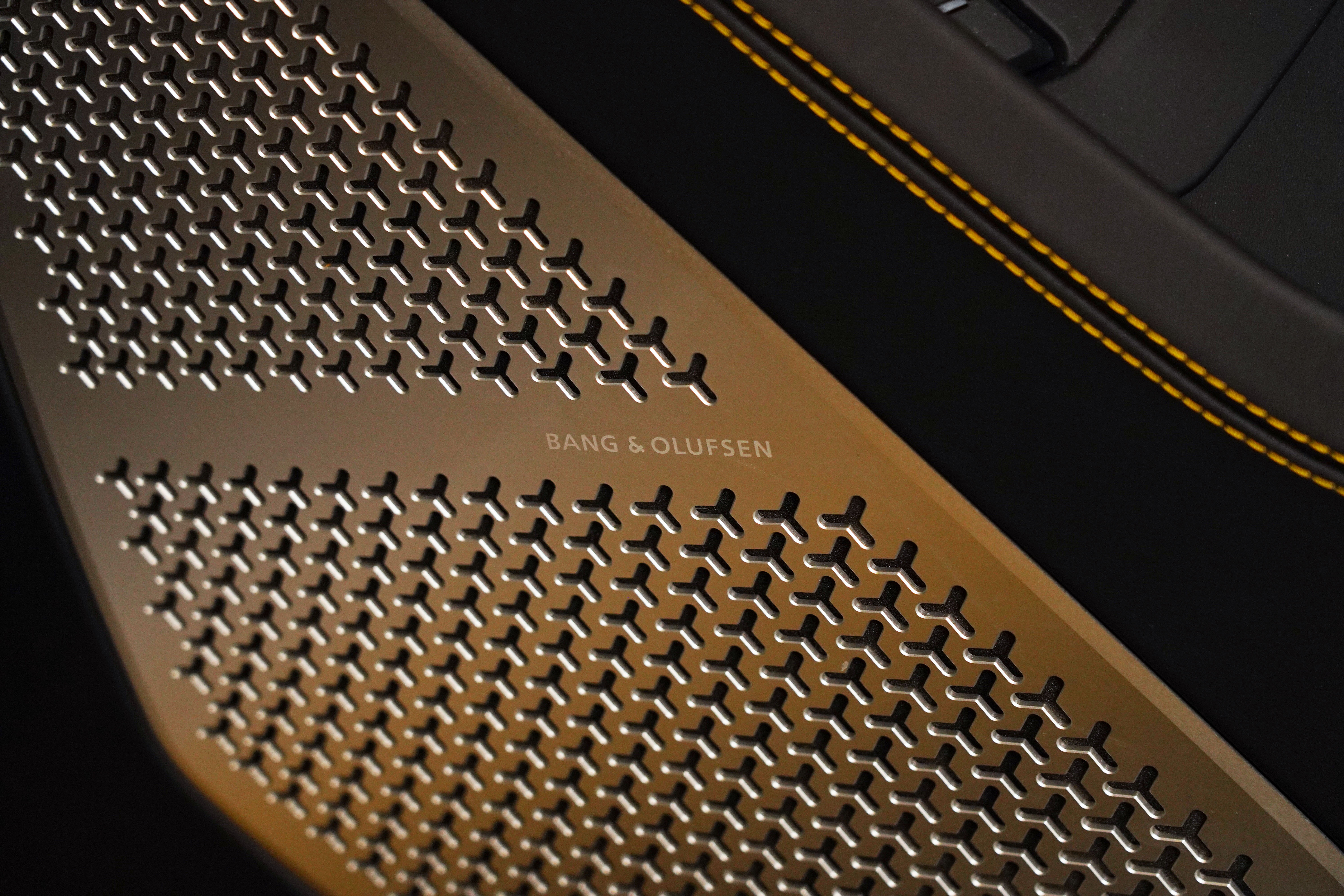 2022 Lamborghini Urus SUV Image 56