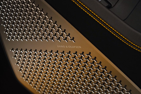 2022 Lamborghini Urus SUV Image 56