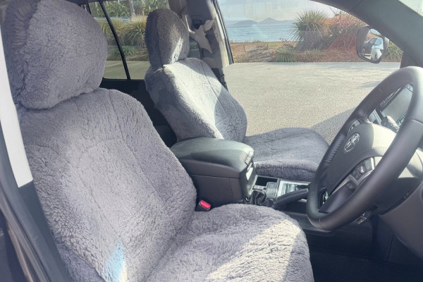 2019 Toyota LandCruiser Prado GDJ150R GXL SUV Image 16