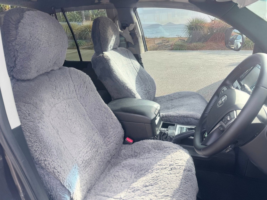 2019 Toyota LandCruiser Prado GDJ150R GXL SUV Image 16