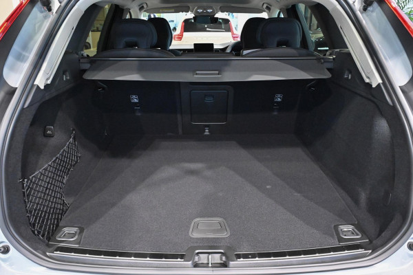 2026 Volvo XC60 UZ Plus B5 Bright SUV Image 8
