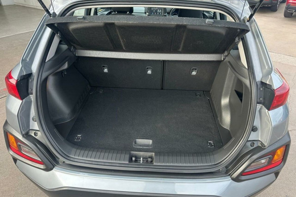 2020 Hyundai KONA OS.3 Active SUV Image 5