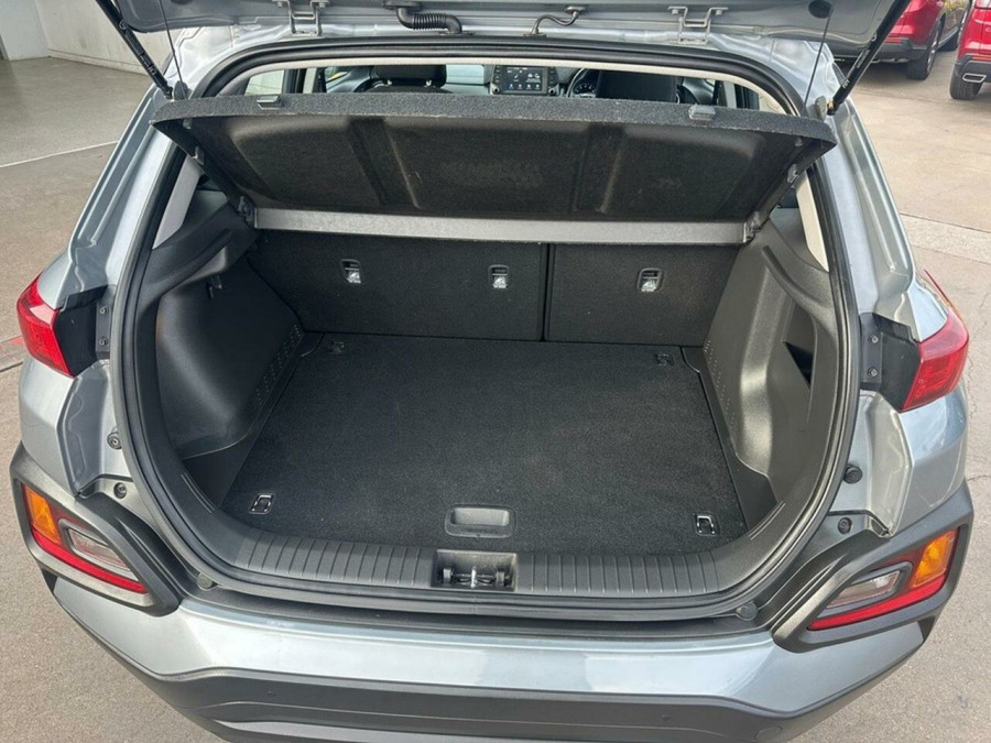 2020 Hyundai KONA OS.3 Active SUV Image 5