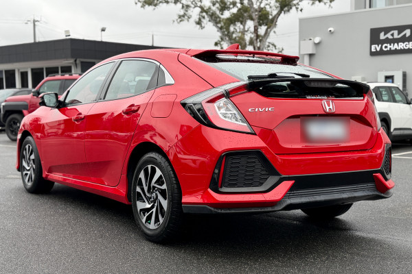 2017 Honda Civic 10th Gen VTi-S Hatch Image 9