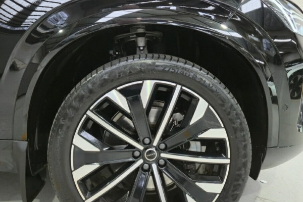 2025 MY26 Volvo XC90 L Series Ultra B5 Dark SUV Image 8