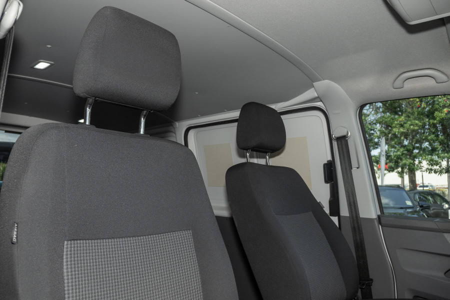 2021 Volkswagen Transporter T6.1 Van Image 10