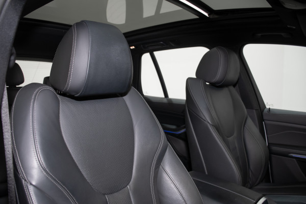 2021 BMW X5 xDrive25d SUV Image 4