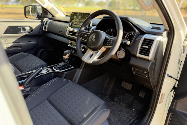 2025 Mitsubishi Triton MV GLS Ute Image 15