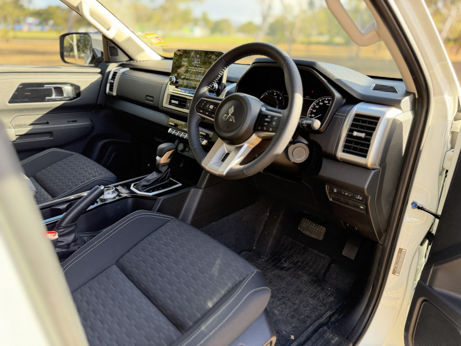 2025 Mitsubishi Triton MV GLS Ute Image 15