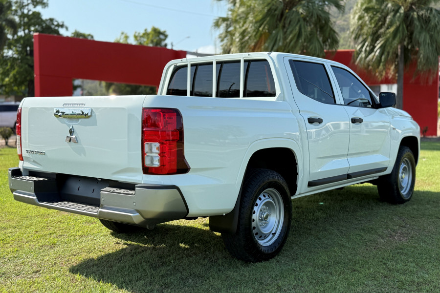 2024 Mitsubishi Triton MV GLX Ute Image 10