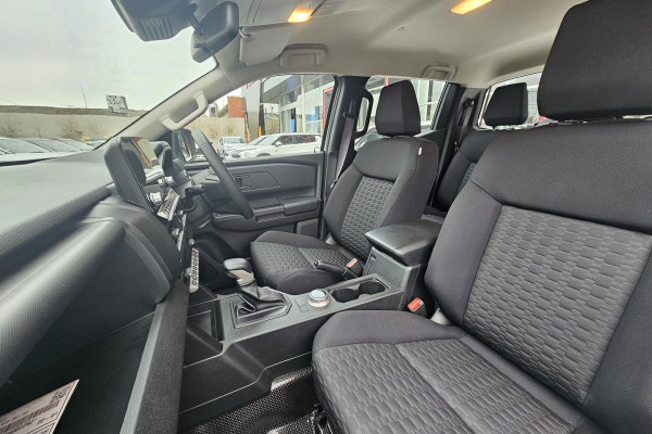 2025 Mitsubishi Triton MV  GLX Cab Chassis Image 13