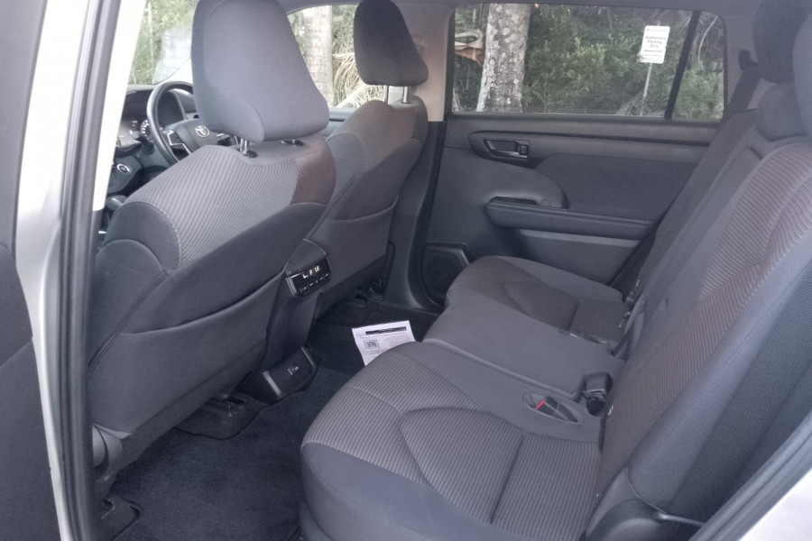 2023 Toyota Kluger TXUA70R (Petrol 2WD) GX SUV Image 13