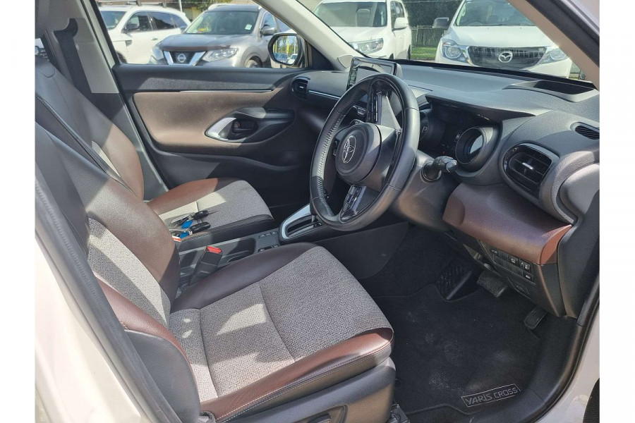 2022 Toyota Yaris Cross MXPJ10R Urban SUV Image 9