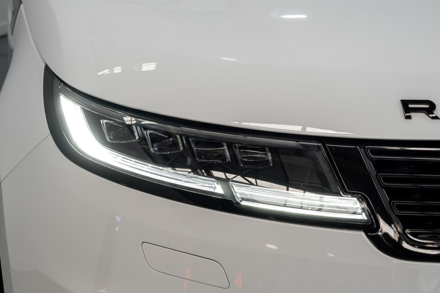 2023 Land Rover Range Rover Sport L461 D300 Dynamic SE SUV Image 2