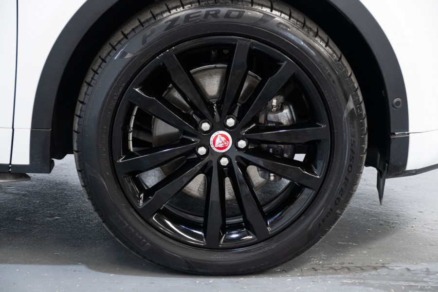 2021 Jaguar E-PACE P250 R-Dynamic S SUV Image 6