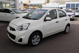 Nissan Micra ST K13