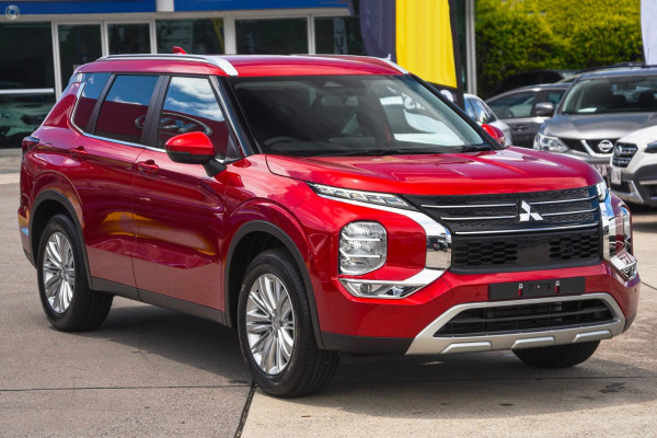 2024 Mitsubishi Outlander ZM LS SUV Image 5