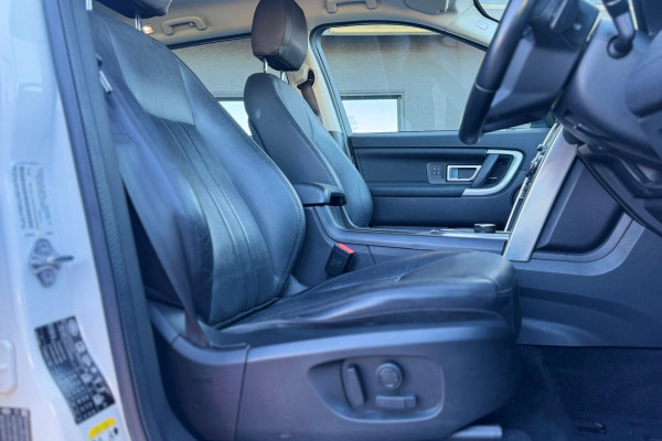 2018 MY19 Land Rover Discovery Sport L550 SD4 HSE SUV Image 14