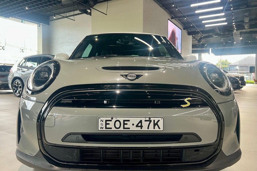 2021 MINI Cooper F56 LCI-2 Cooper SE MINI Yours Hatch