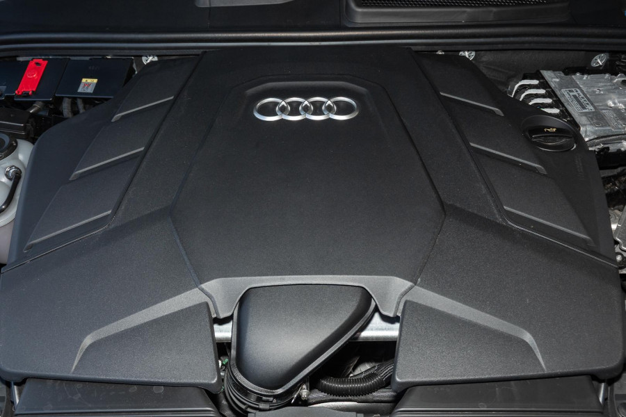 2024 MY25 Audi Q7 4M 55 TFSI S line SUV