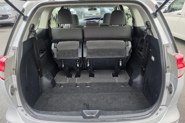 2016 Toyota Tarago ACR50R GLi People Mover Image 16